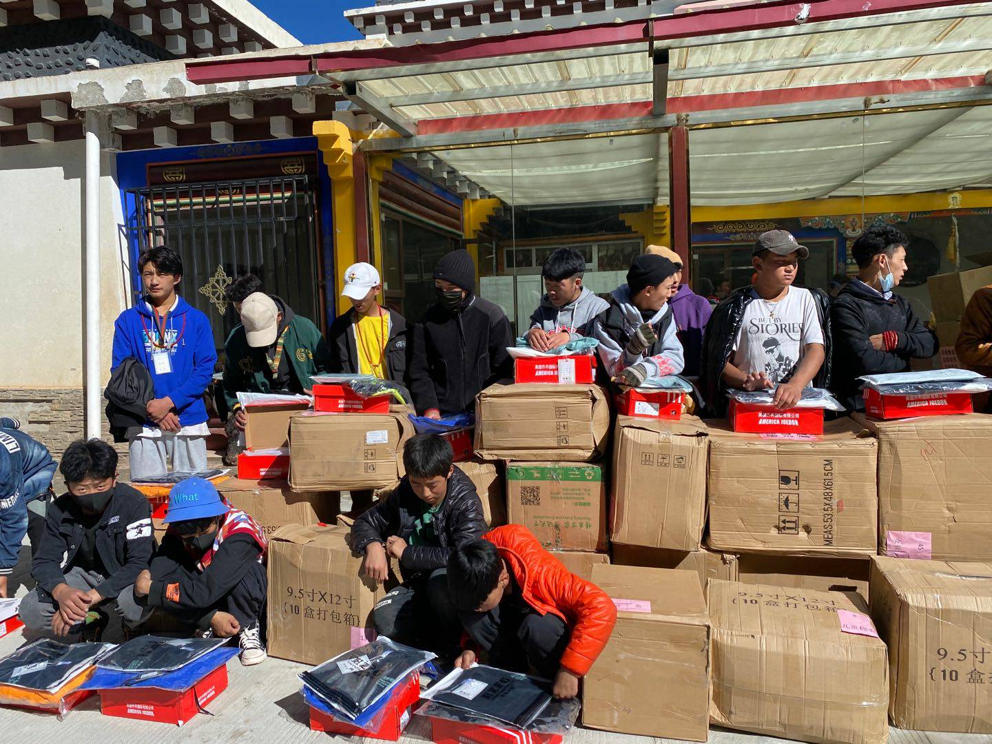 开云手机官方版在线入口-开云(中国)公益回顾丨家国同欢月同圆 温暖满载甘孜州(图7)